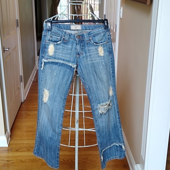 S - Marque Distressed Cropped Jeans - Picture 2 of 15